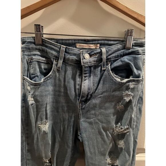 Levi's 721 High Rise Distressed Skinny Jeans Size 26 - Picture 2 of 12